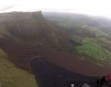 Descubre la emocionante experiencia de parapente en Soria: El destino perfecto para tu próximo viaje de turismo